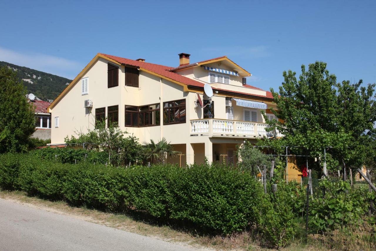 Apartments & Room Jagoda Baska  Exterior photo
