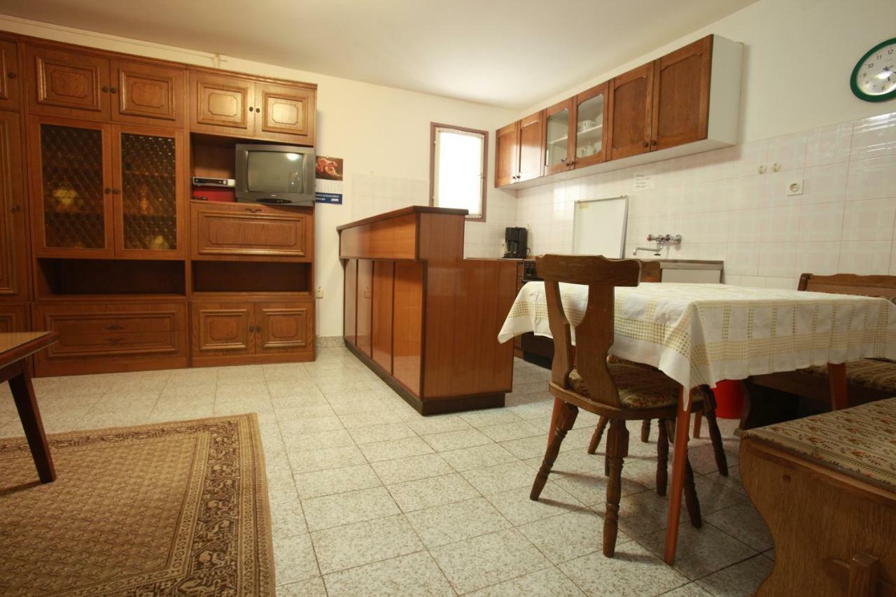 Apartments & Room Jagoda Baska  Exterior photo